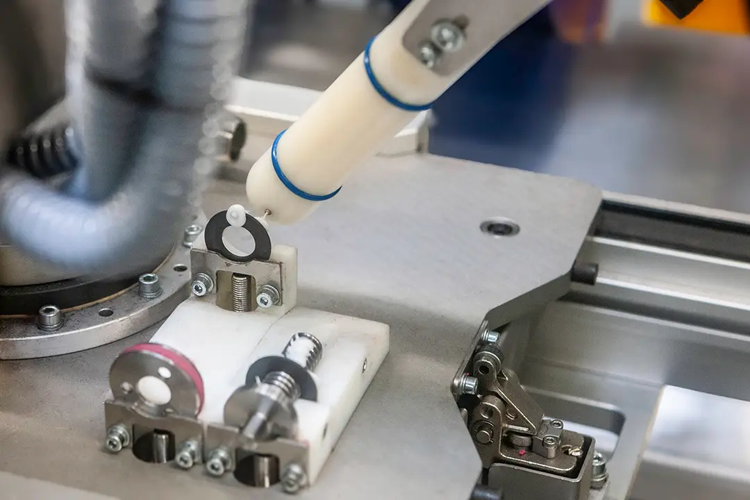 VisualFactory - Haal hoge kwaliteitseisen met handmatige assemblage 4 Brink liggend 1080x720 08