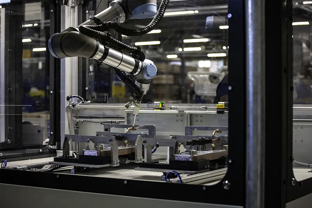 Assemblagelijn voor de Remeha Elga Ace hybride warmtepomp zat in één week op de gewenste output 4 Remeha-assemblagelijn-4